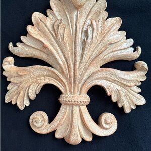 Elegant Cream Wall Decor Accent